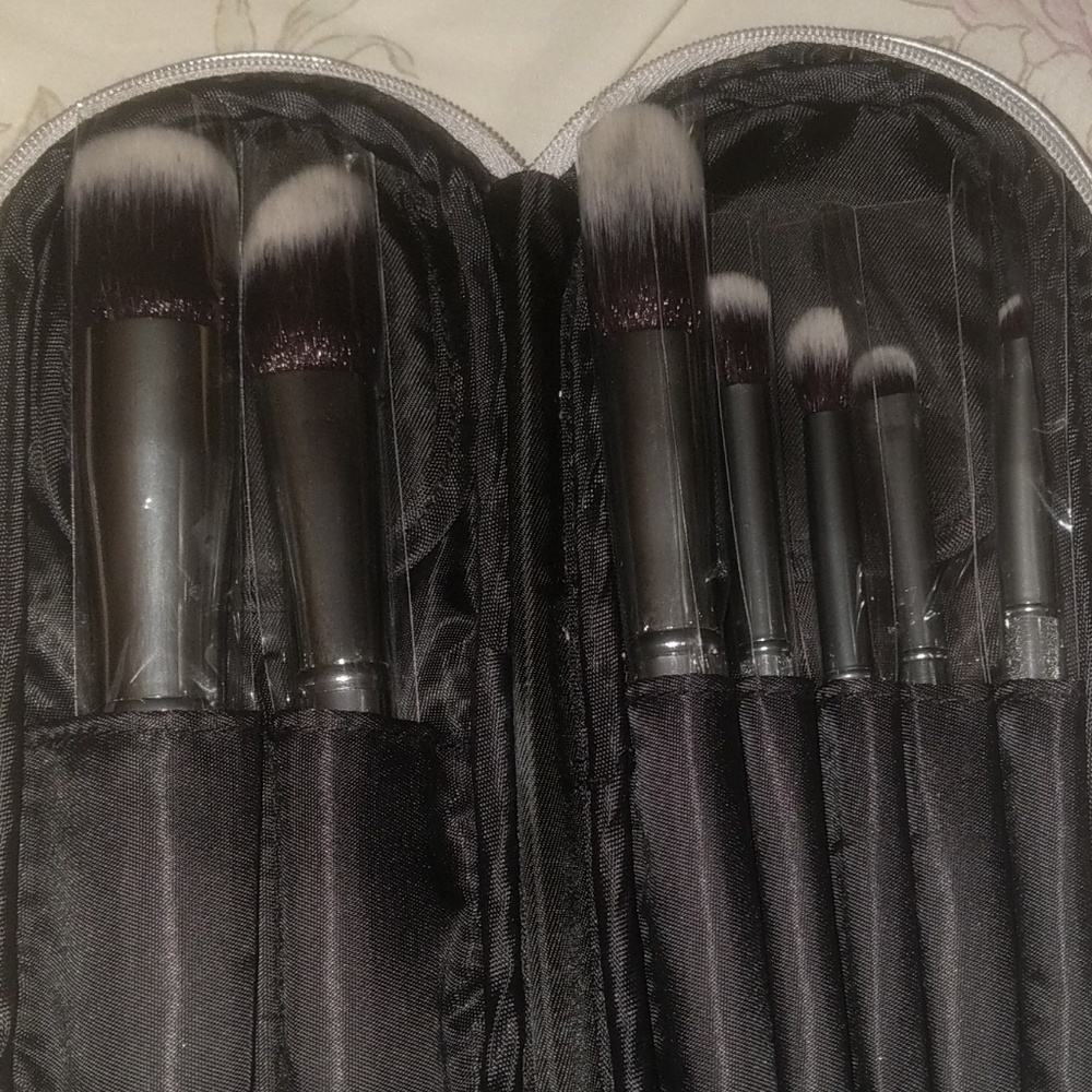 Brand New, limited edition, never used, morphe set
